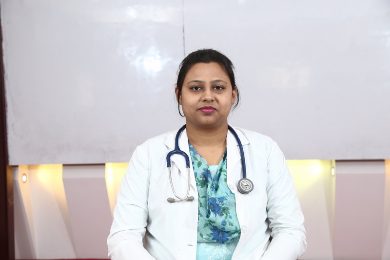 Dr. Farah Momtaz